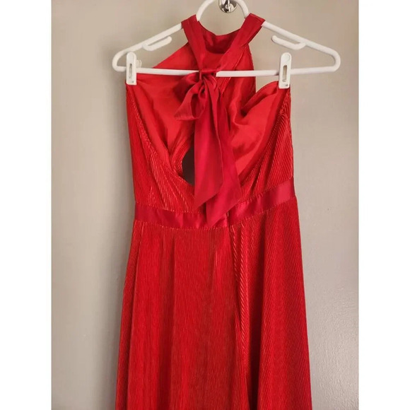 NWD By Anthropologie Plisse Pleated Open Back Halter Jumpsuit Size 6 Red 9C407 - Picture 7 of 14